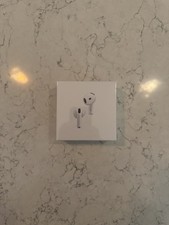 *SEALED* Apple AirPods 4 White