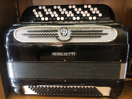 Accordion giulietti 120 basses - giulietti,