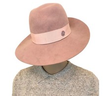 Beautiful Maison Michel Paris