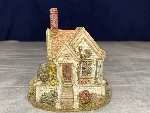 Lilliput lane clockmakers - lilliput,