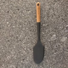 Staub Silicone Spatula Palette Knife with wooden handle 30 cm pastry scraper