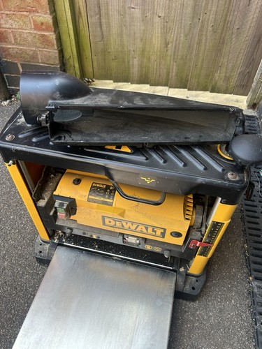 Dewalt dw733 240v planer - dewalt,