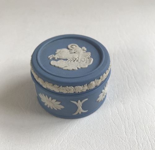 Wedgwood blue jasperware - wedgwood,