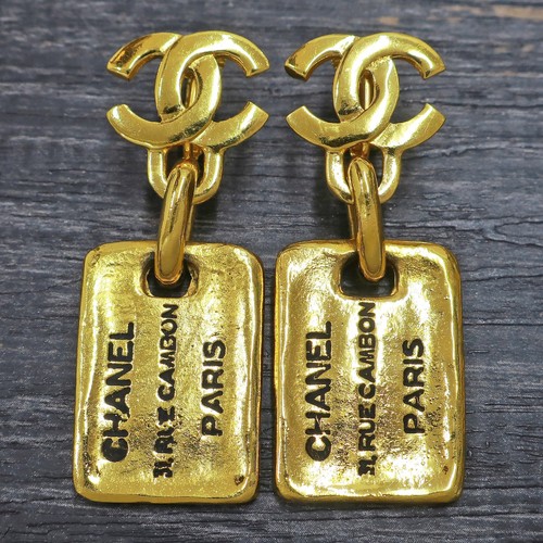 Chanel gold plated logos - gold,