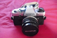 OLYMPUS OM10 FILM CAMERA WITH
