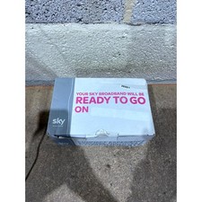 Sky Hub SR102-Z Broadband Router Black Wireless WiFi Dual-Band 4x Ethernet Ports