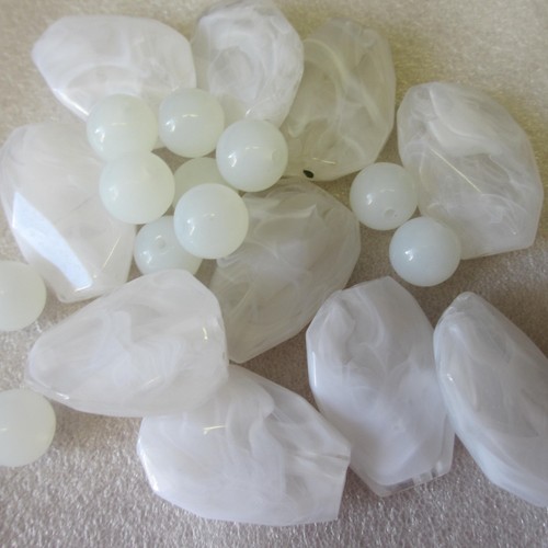Large beads x 24mm - x,