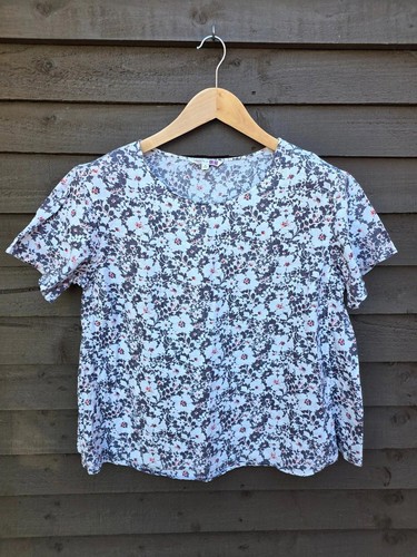 Uniqlo liberty london floral - london,