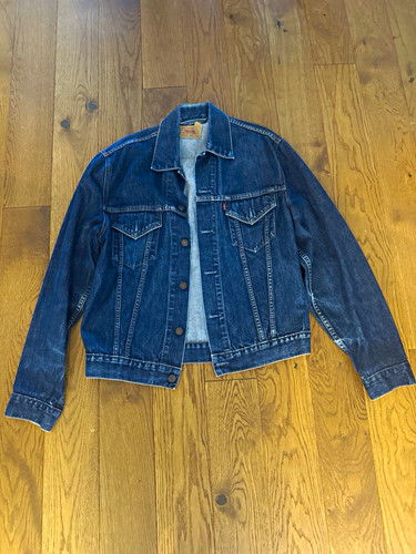 Levi blue denim trucker - levi's,