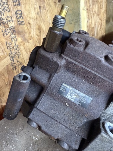 Discovery injector fuel pump - 3,