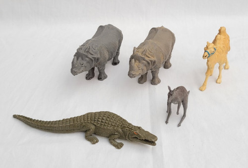 Job lot vintage britains - lot,