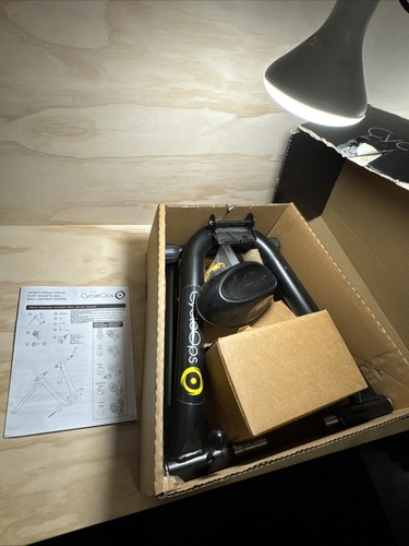 Cycleops fluid2 indoor trainer - cycleops,