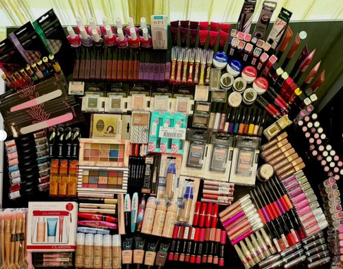 Makeup bundle mystery box - mystery,