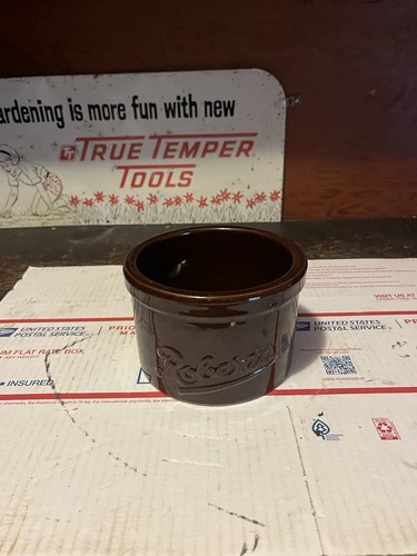 Vintage roberts dairy brown - roberts,