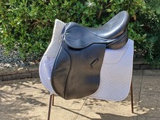 IDEAL DELUXE INTERNATIONAL EVENT VSD MED/WIDE 17"SEAT SADDLE BLACK LEATHER