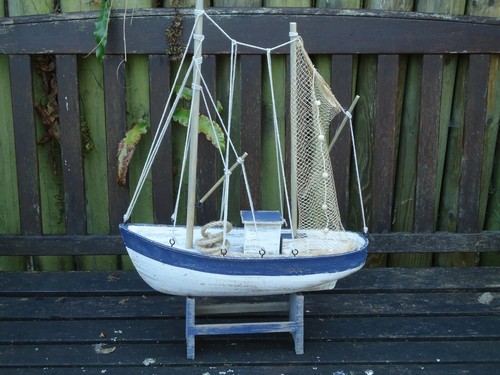 Large trawler wooden - large,