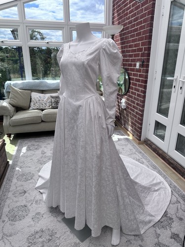 Vintage laura ashley - vintage, white