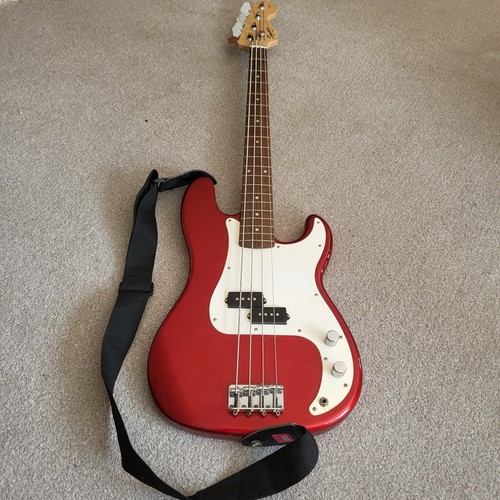 Red squier affinity precision - red,