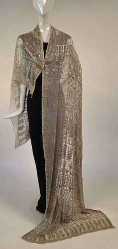 Extremely heavy art deco - extremely,