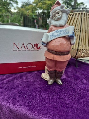 Nao lladro figurine merry - lladro,