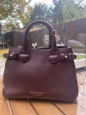 Burberry Small Banner Bag in Grained Leather – Deep Mahogany
