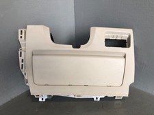 Range Rover Evoque Knee Airbag