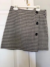 Olive & Oak -Black White