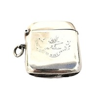 Large Victorian Heavy Solid Silver Vesta Case - J Batson 1900 - A/F - 34 gm