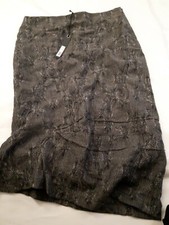 Sulu Ladies Skirt. Grey