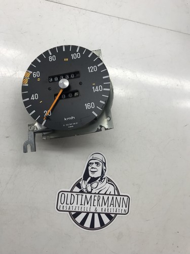 Speedometer instrument cluster