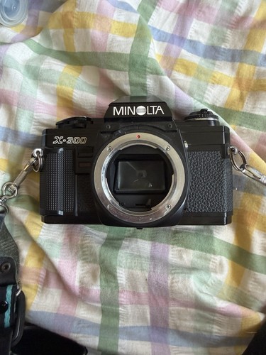 Minolta 300 35mm slr - minolta, film