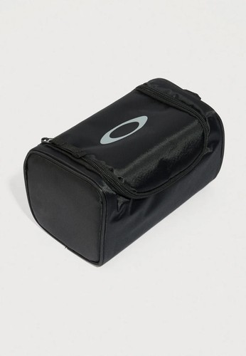 Brand new oakley - oakley, zip