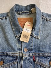 Levis Denim Trucker Jacket - Size Medium