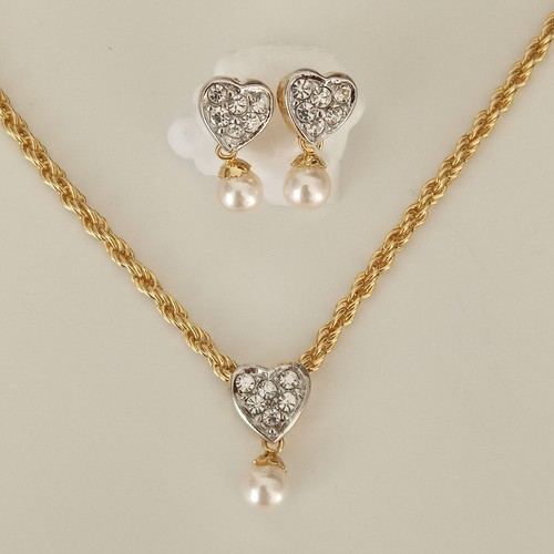 Vintage 90s gold - '90s, heart