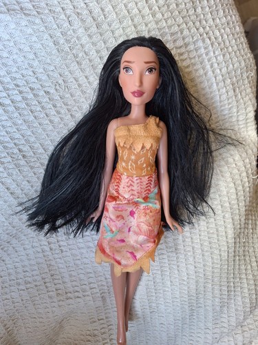 Disney pocahontas doll vgc - disney,