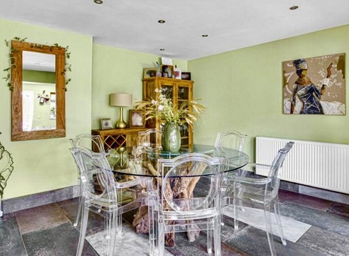Glass dinning table and - dinning, 8