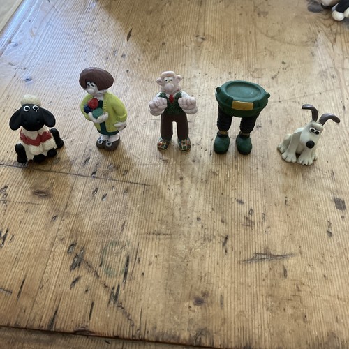 Wallace and gromit figures - gromit, x5