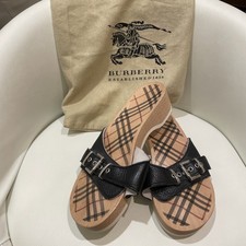 Burberry Dr Scholl Exercise