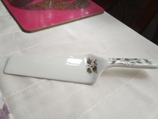Christmas Cake Pudding Server Holly Design