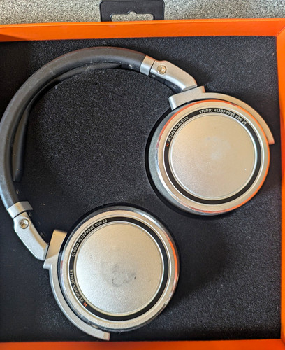 Neumann ndh closed back - neumann,