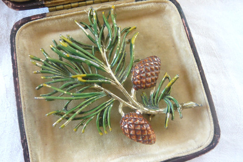 Vintage exquisite enamel fir - enamel,