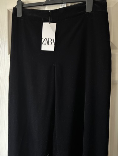 Bnwt black velvet - black, flowing