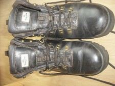 Pair Munro walking boots by Hoggs of Fife. Size 8. Excellent quality