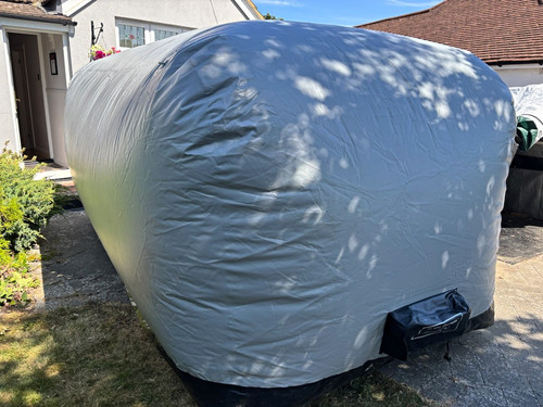Car bubble the - in, garage