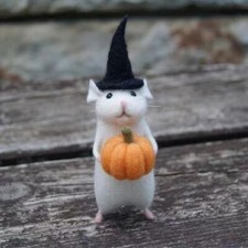 Mouse with xmas hat wool - xmas,