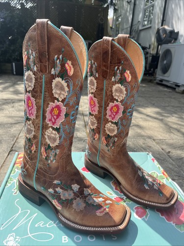 Macie bean rose garden - rose, cowboy