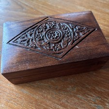 Small Carved Hardwood Trinket Box Hinged Lid Hand Crafted 5 x 3 inches 