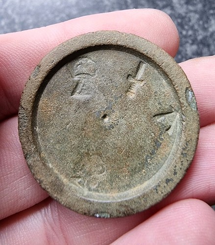Rare queen anne trade weight - rare,