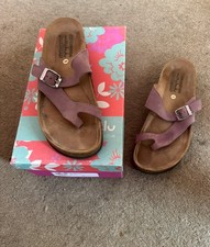 Moshulu Women's Betty Pink Suede Leather Sandals Size 6.5 Euro 40