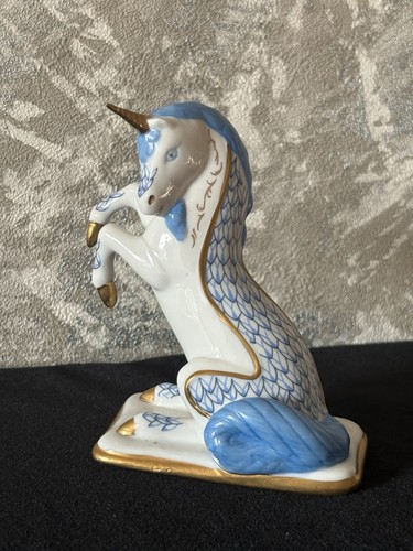Franklin mint rearing unicorn - mint,